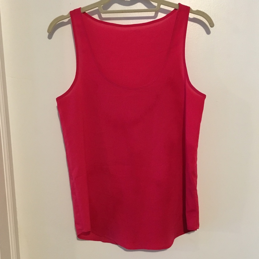 ❌SOLD❌ Bright pink tank top